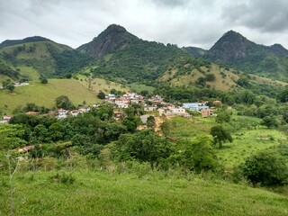 cidade nas montanhas 