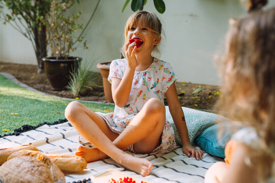 Picnic in the garden