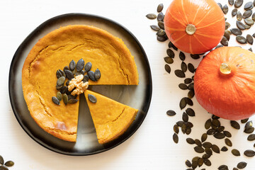 oranger Kuchen aus Kürbis a la Käsekuchen für Thanksgiving
