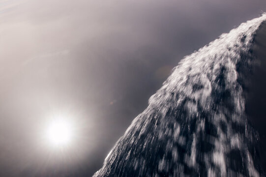 water, calm and agitated
