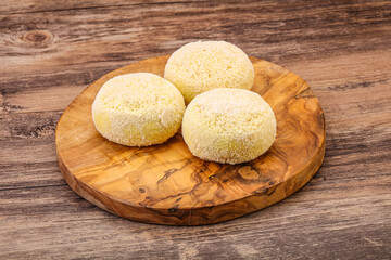 Raw potato zrazy for cooking