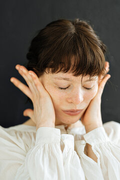 expressive portrait of a beautiful brunette