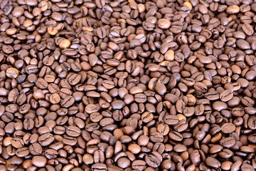 roasted coffee beans ready to grind