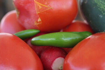 Chile, tomate y rábano 