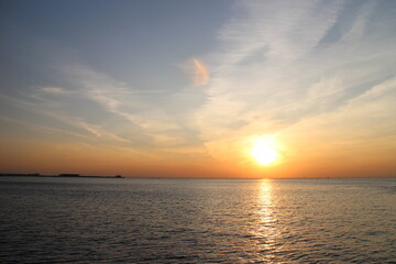 Fototapeta premium sunset on the coast in autumn