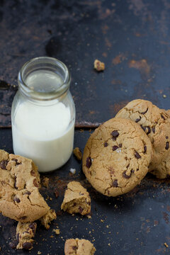 Chocolate chip cookie