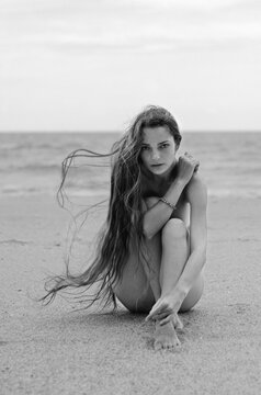 Lady, Wind, Sand, Sea