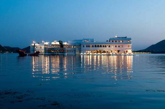Palace in the midle of a lake