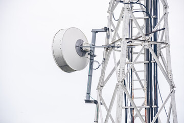 Telecommunication tower with antennas - obrazy, fototapety, plakaty