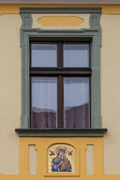 Window and image of St. Mary