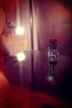 Twin lens reflex