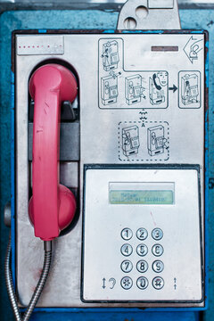 Public telephone