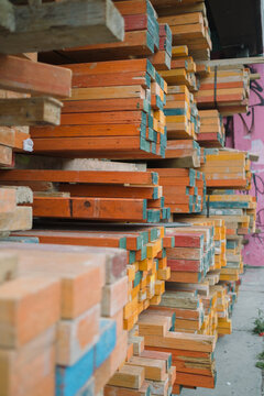Timber scaffolding material