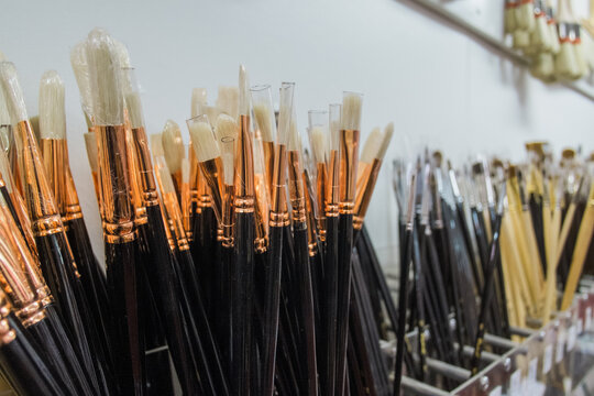 New fine paint brushes