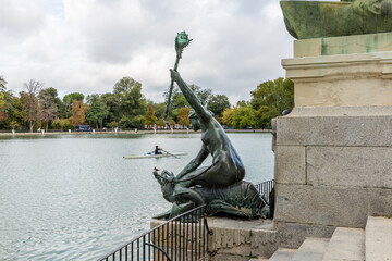 Fototapeta na wymiar Monument to King Alfonso XII in the Retiro Park of Madrid, Spain