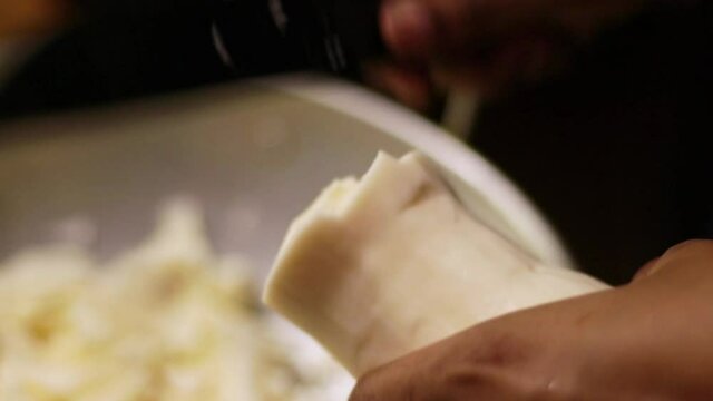 Cutting fresh cassava