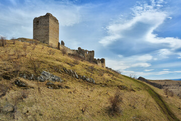 Fototapeta na wymiar Coltesti Fortress, Transylvania, Romania: Ruins from a Lost Time 