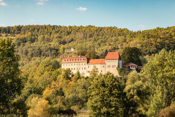 Fototapeta na wymiar Schloß, Burg Creutzburg über der Werra in Thüringen, Deutschland