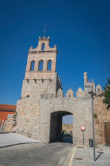 Fototapeta na wymiar Puerta del Carmen y Espadaña. Murallas de Ávila (Ávila, España)