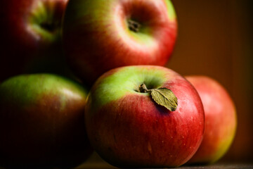 red and green apples on the table