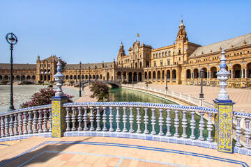 Obraz premium Bridges of Plaza de España, Seville, Spain