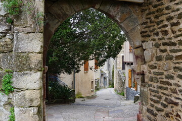 Fototapeta na wymiar The street in Najac, France
