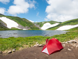 テント泊 登山 夏 絶景