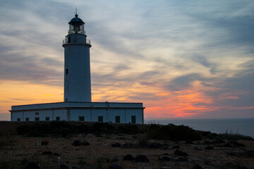 Paseando por el faro de cap de barbaria (Formentera-Espa&ntilde;a)