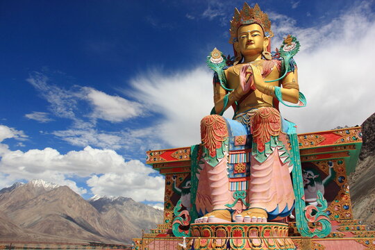 Hunder, Ladakh, Desert, mountains and buddhism, India