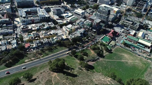 footage in Cape town city center in South Africa with a DJI phantom 4 Pro, here you can see the coast, the city and hills around the area