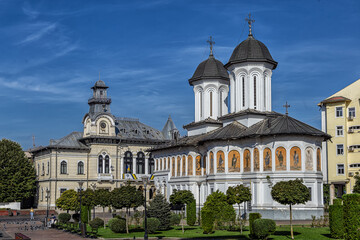Fototapeta na wymiar istoric building in the Prefecture Square in Targu-Jiu, Romania