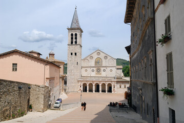 Obraz premium Main square and Duomo of Santa Maria dell Assunta in Spoleto Italy