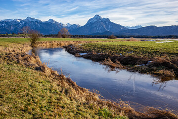 dem Hopfensee entlang