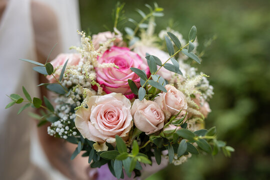 pink roses bridal wedding boquet  flowers 