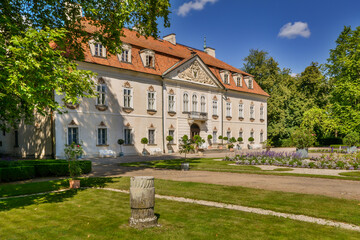 Fototapeta na wymiar Baroque palace in Nieborow, Poland