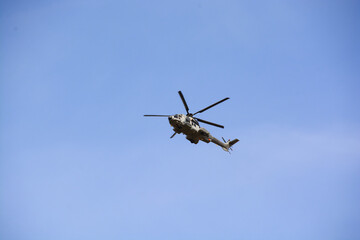 Hélicoptère