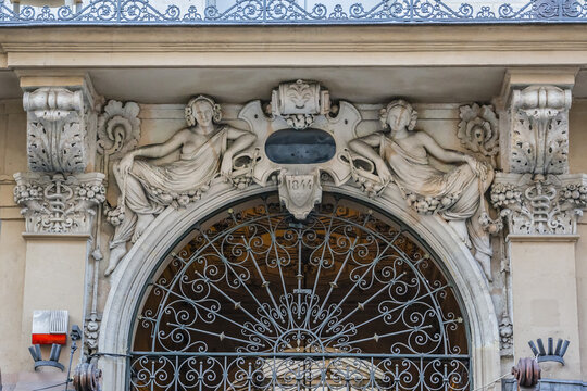 Fragment of entrance to Galerie Vivienne (architect Francois-Jean Delannoy, 1823). Vivienne Covered Passage is 176 meters long: shops, restaurants and tourist attraction. PARIS, FRANCE. March 8, 2015.