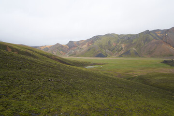Obraz premium Beautiful Landmanalaugar gravel dust road way on highland of Iceland, Europe.