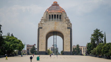 Front Side of the Monument to the Revolution and the República Square