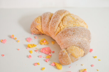 Crescent pan dulce