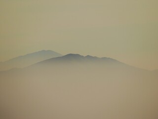 幽玄の飯豊山