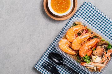 Casseroled shrimps with glass noodles,Thai food