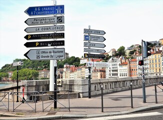 フランス･ベルクール広場周辺