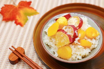 さつまいもと栗の炊き込みご飯