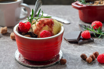 Pear crumble dessert