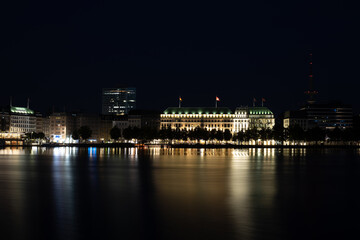 Hamburg Innenalster bei Nacht