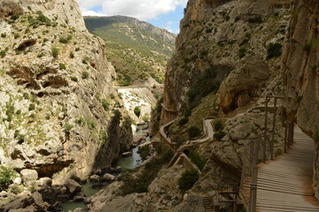The scary hiking path El Caminito Del Rey and the stunning town of Ronda in Spain