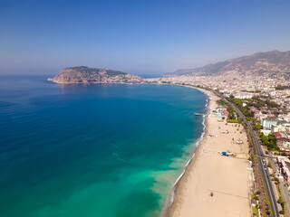 Fototapeta premium Long beautiful coastline with sandy beach