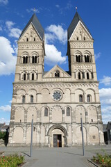 Fototapeta na wymiar Maria-Himmelfahrt-Kirche / Mariendom in Andernach am Rhein