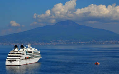 Fototapeta na wymiar Sorrento Naples bay